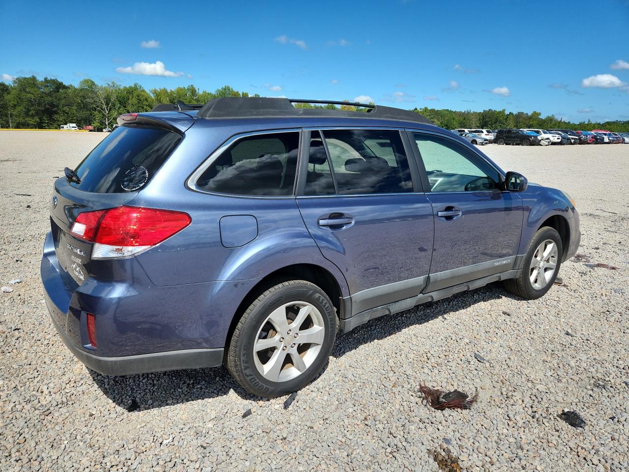 2014 Subaru Outback 2.5i Premium Blue vin: 4S4BRBCC2E3277959