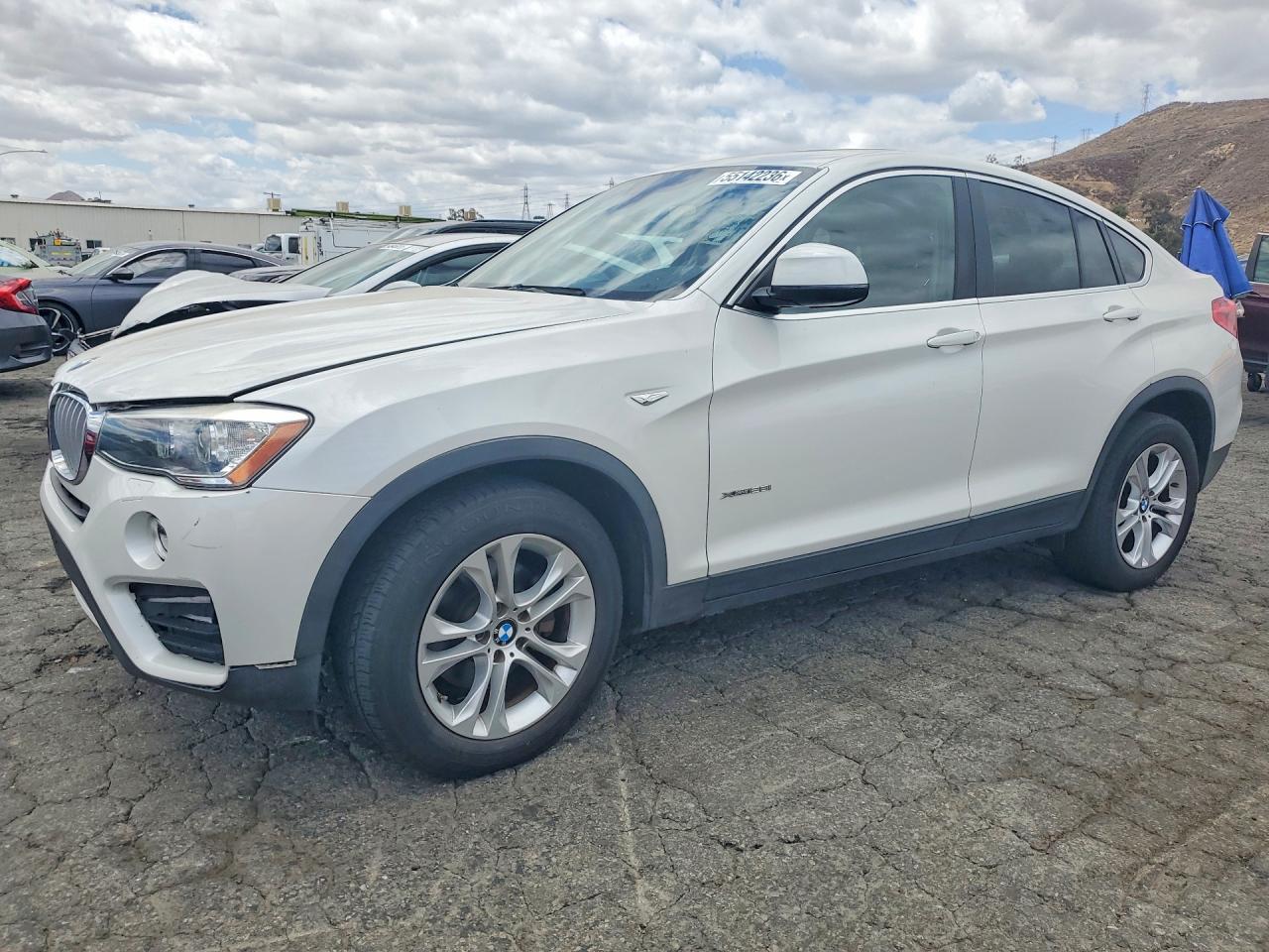 2015 Bmw X4 Xdrive28i White vin: 5UXXW3C54F0M88334