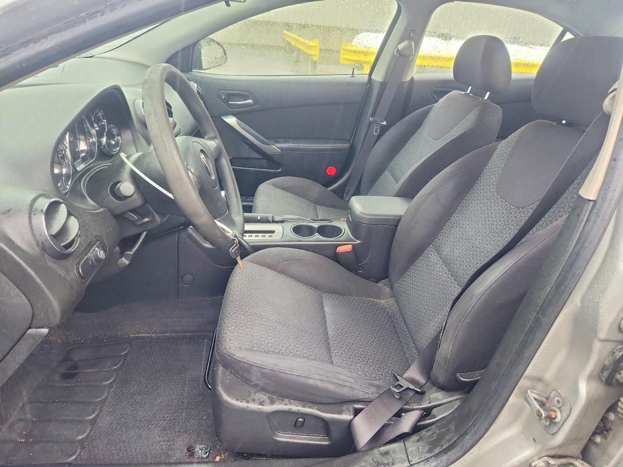 2007 Pontiac G6 Base Silver vin: 1G2ZG58B074225130