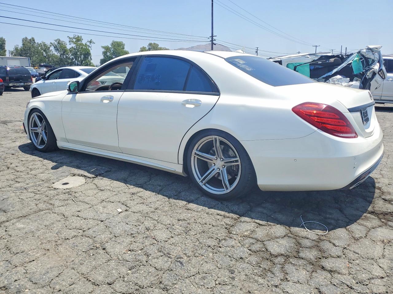 2014 Mercedes-benz S 550 4matic White vin: WDDUG8FB0EA048447