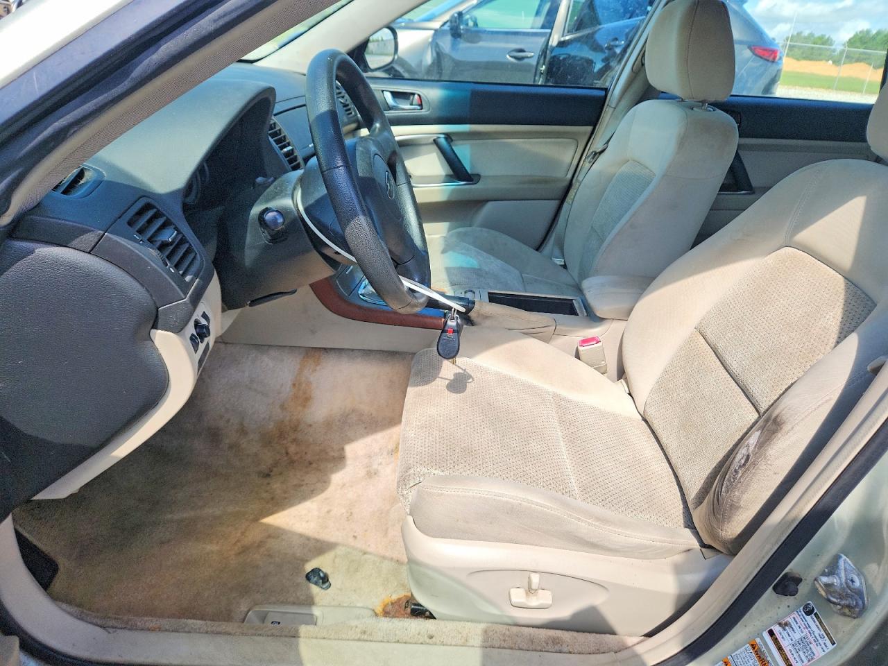 2005 Subaru Legacy Outback 2.5i Бежевый vin: 4S4BP61C457345039