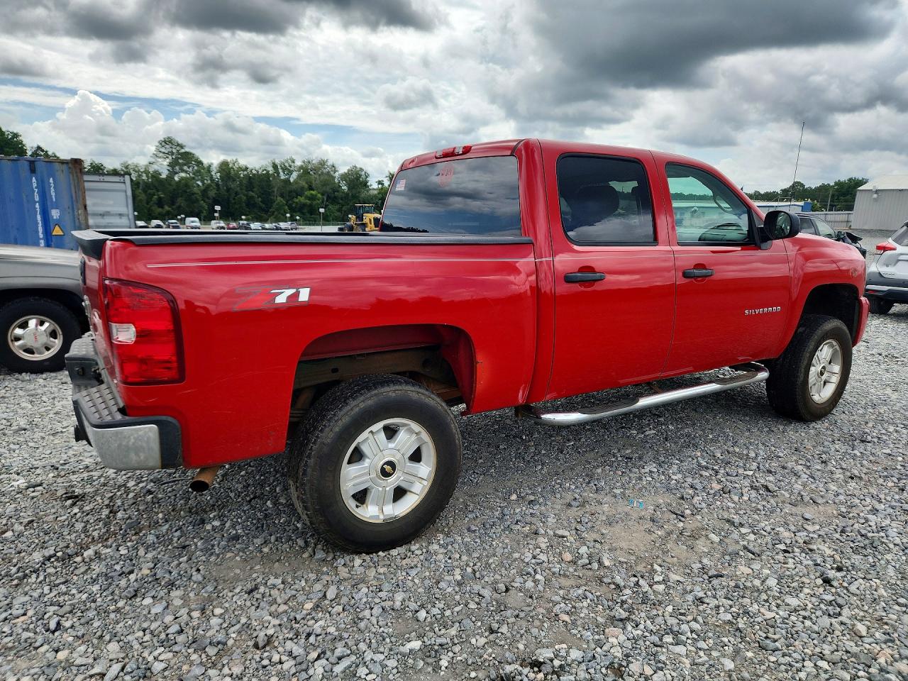 2011 Chevrolet Silverado C1500 Lt Red vin: 3GCPCSE01BG136159