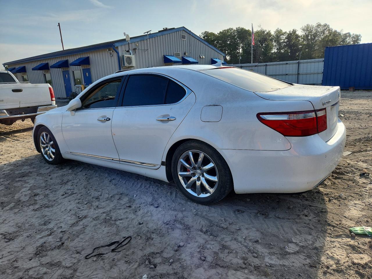 2007 Lexus Ls 460 White vin: JTHBL46F375018376