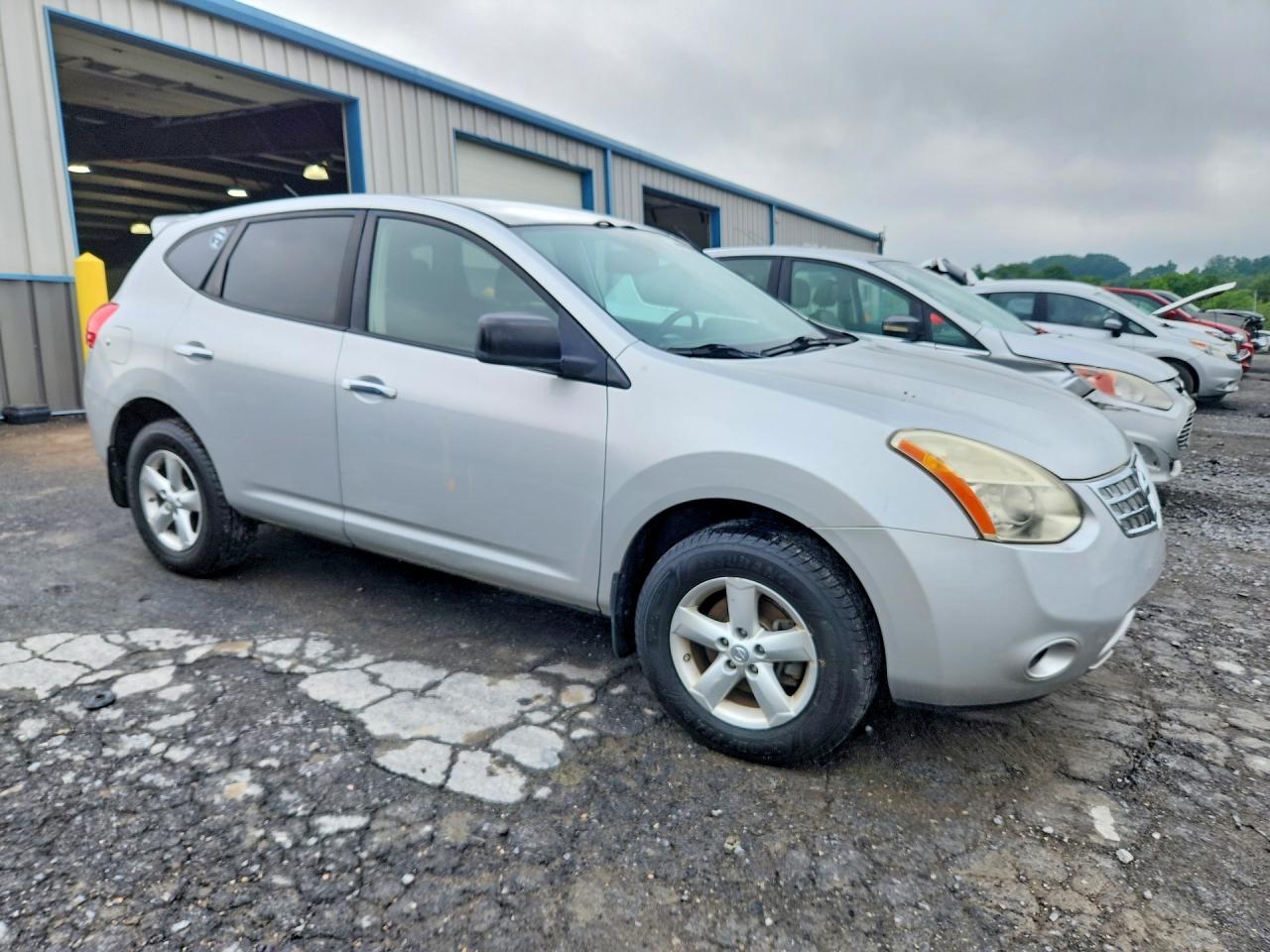 2010 Nissan Rogue S Silver vin: JN8AS5MV9AW143484