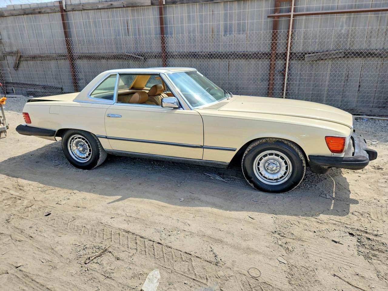 1981 Mercedes-benz 380 Sl Beige vin: WDBBA45AXBB001578