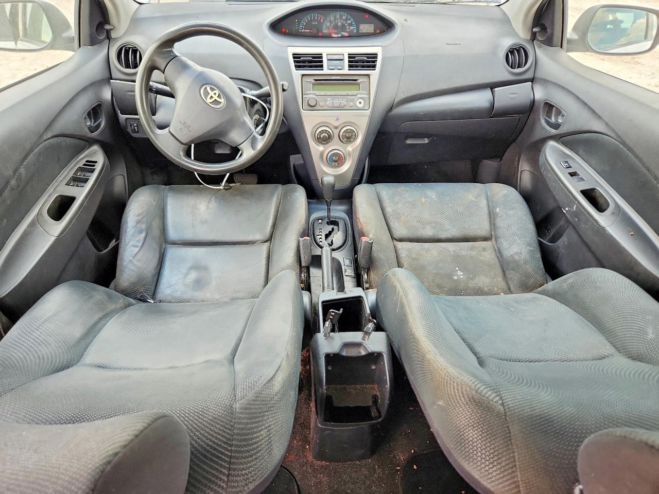 2012 Toyota Yaris Fleet White vin: JTDBT4K37CL023907