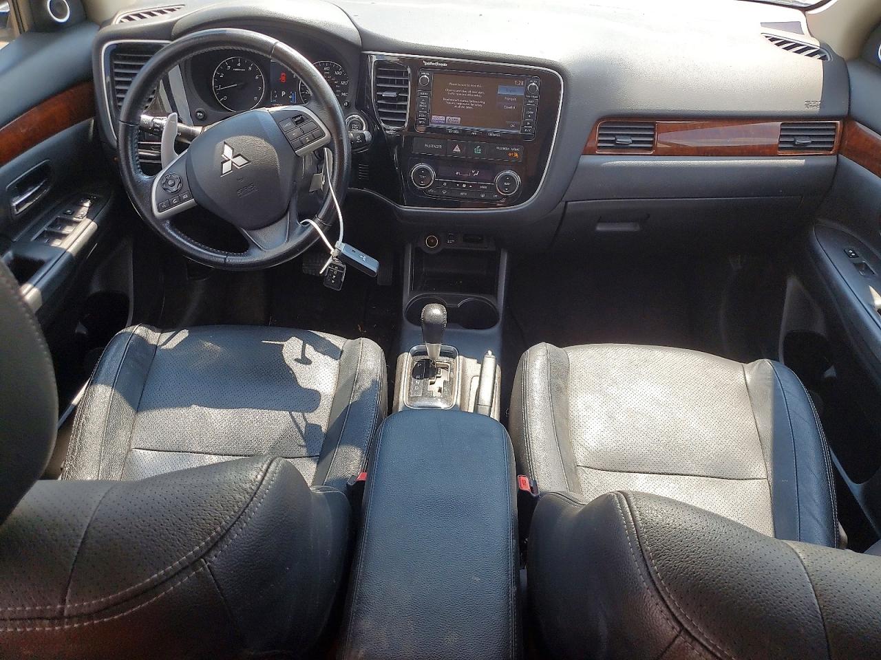2015 Mitsubishi Outlander Gt White vin: JA4JZ4AX1FZ000780