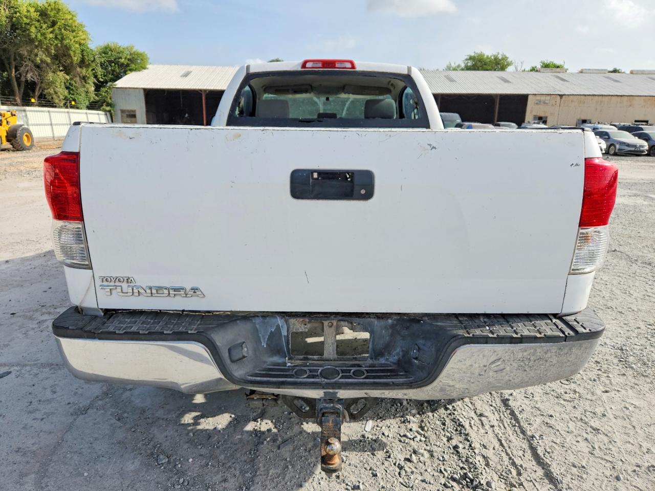 2010 Toyota Tundra Grade White vin: 5TFJM5F12AX001035