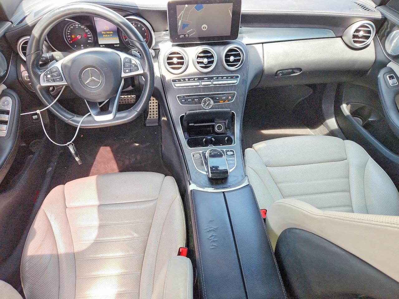 2015 Mercedes-benz C 400 4matic White vin: 55SWF6GB1FU030555