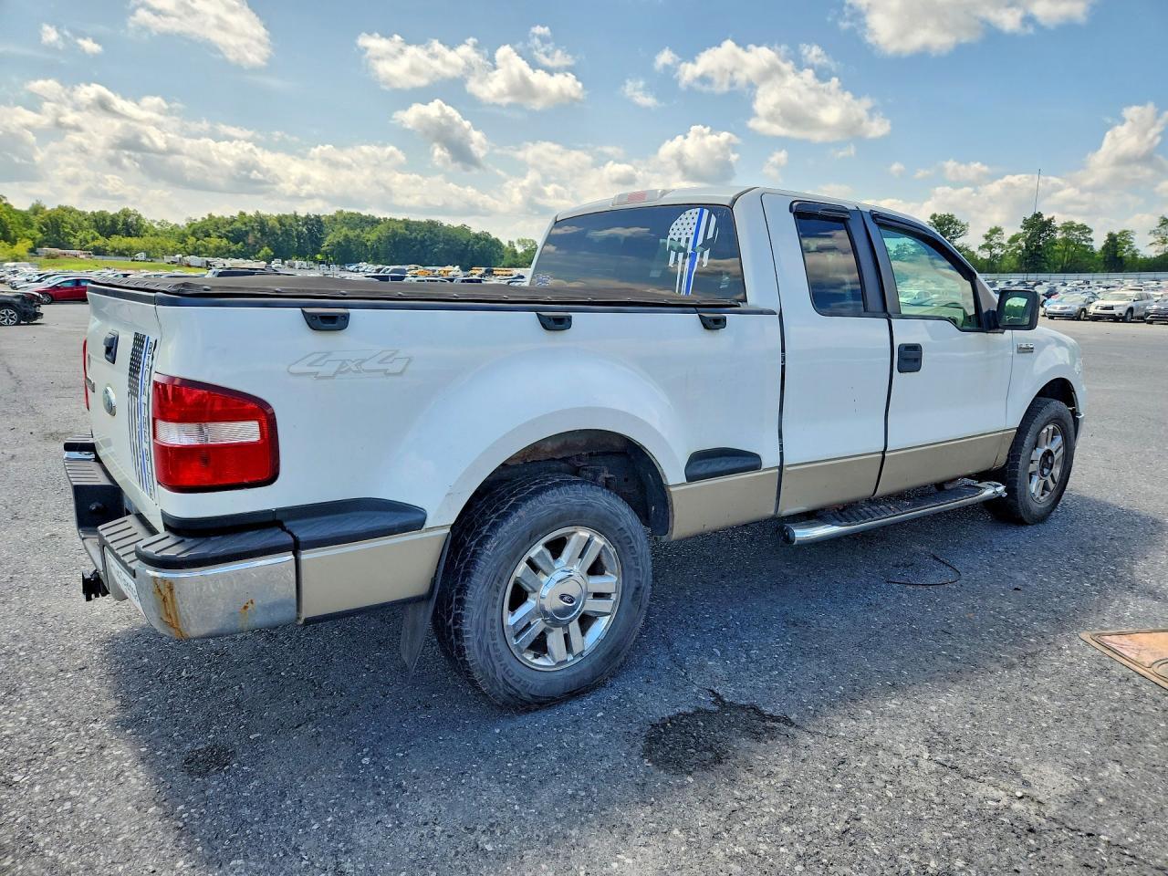 2008 Ford F150 White vin: 1FTPX04518KC28752