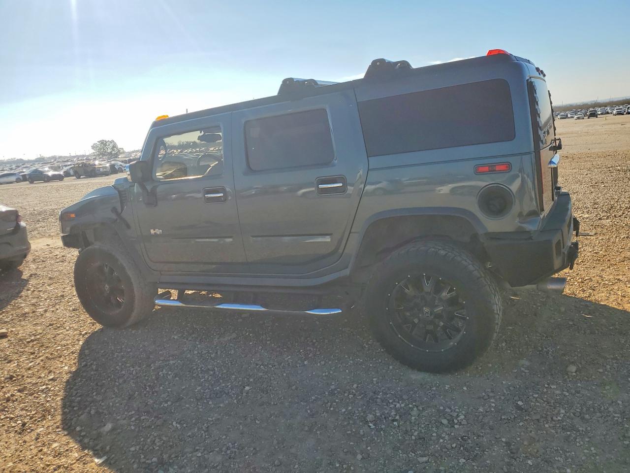 2005 Hummer H2 Charcoal vin: 5GRGN23U25H107584