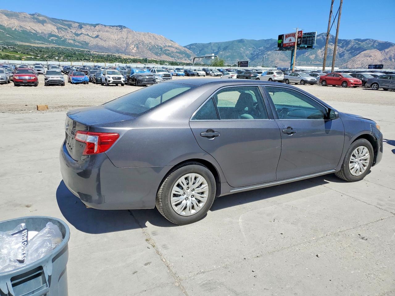 2013 Toyota Camry Le Серый vin: 4T4BF1FK2DR281885