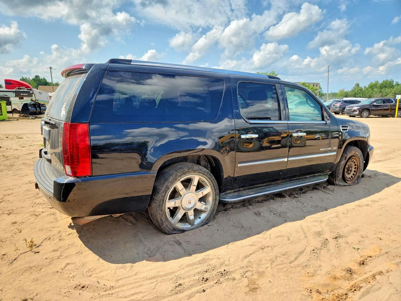 2010 Cadillac Escalade Esv Luxury Black vin: 1GYUKHEF1AR239619