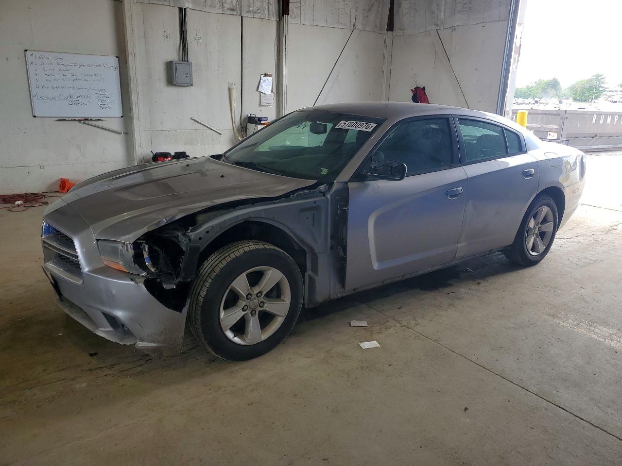 2013 Dodge Charger Se Серебряный vin: 2C3CDXBGXDH690723