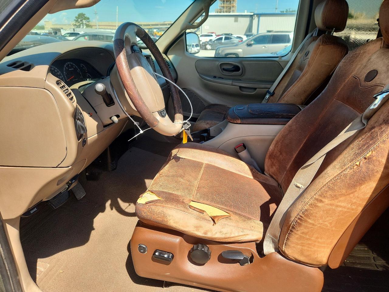 2002 Ford F150 Gray vin: 1FTRX18L32KA76794