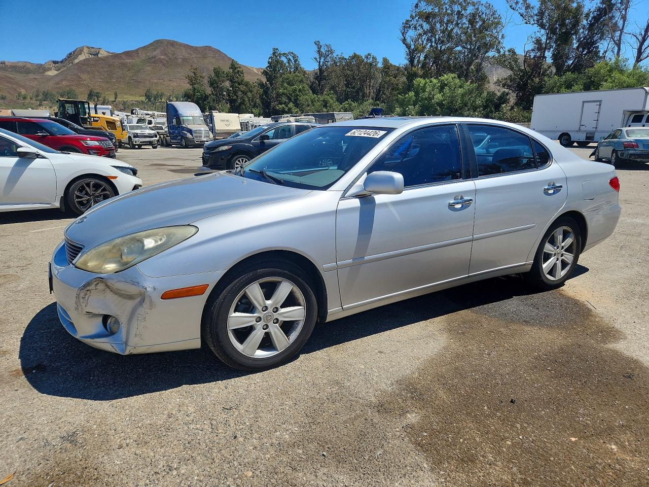 2005 Lexus Es 330 Silver vin: JTHBA30G055136710
