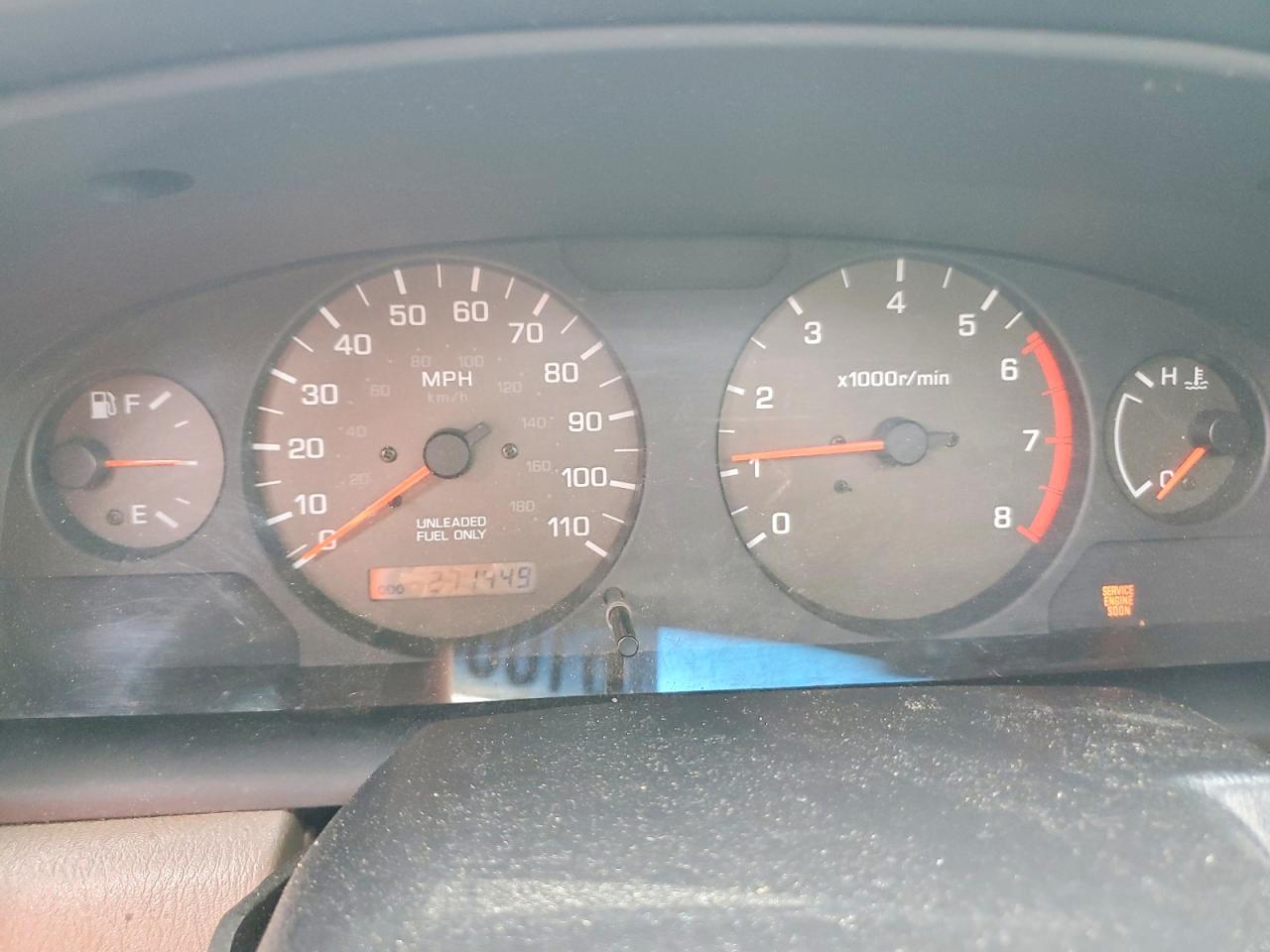 2000 Nissan Frontier Xe Desert Runner Silver vin: 1N6ED26T6YC321510