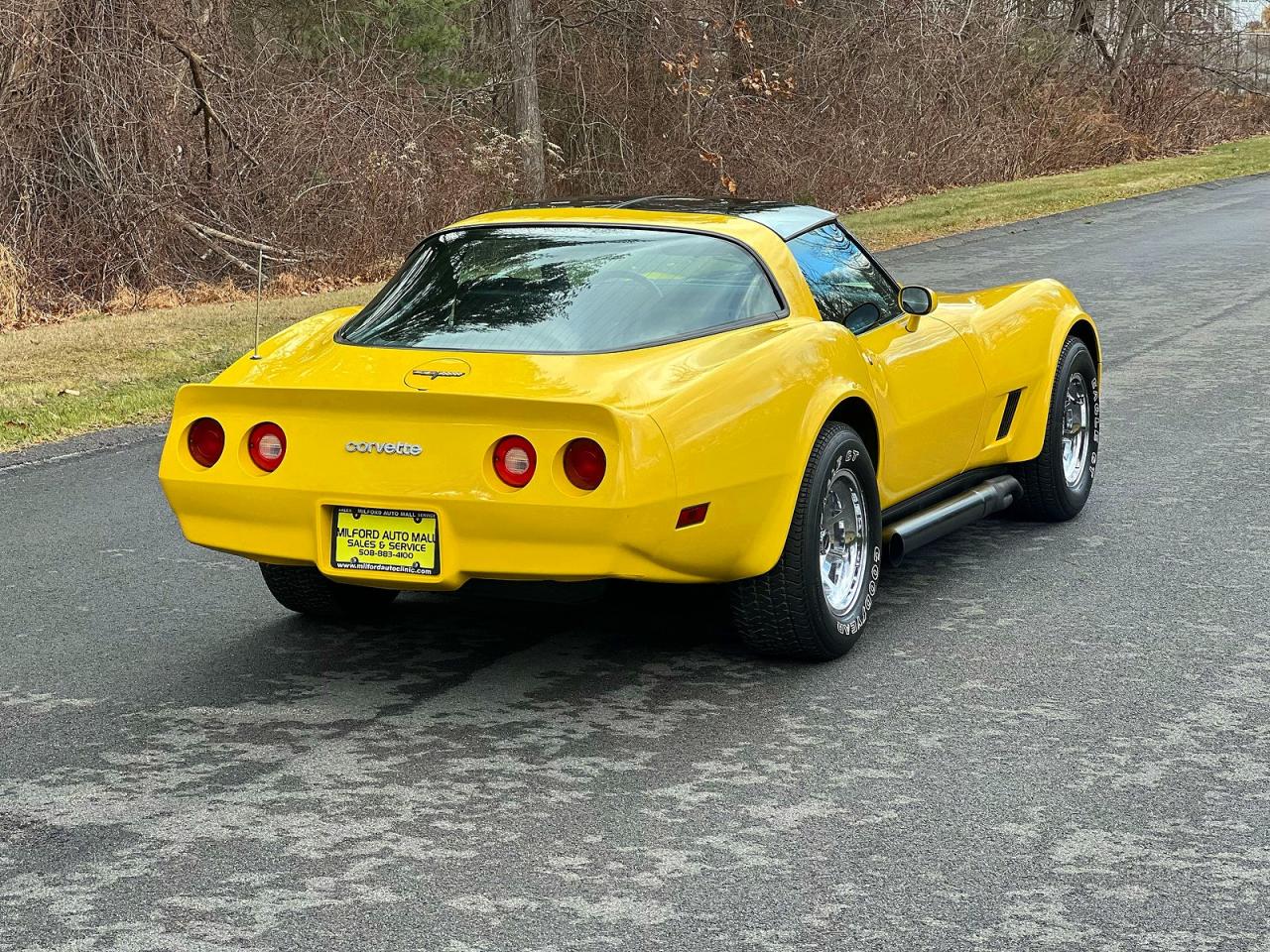 1981 Chevrolet Corvette Желтый vin: 1G1AY8761B5102752
