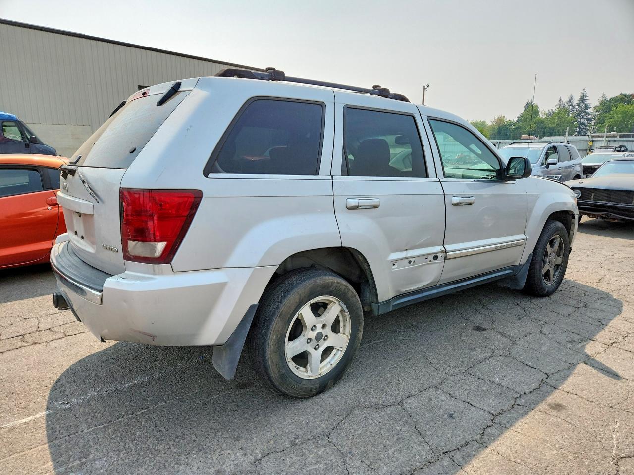 2005 Jeep Grand Cherokee Limited Серебряный vin: 1J8HR58N15C623311