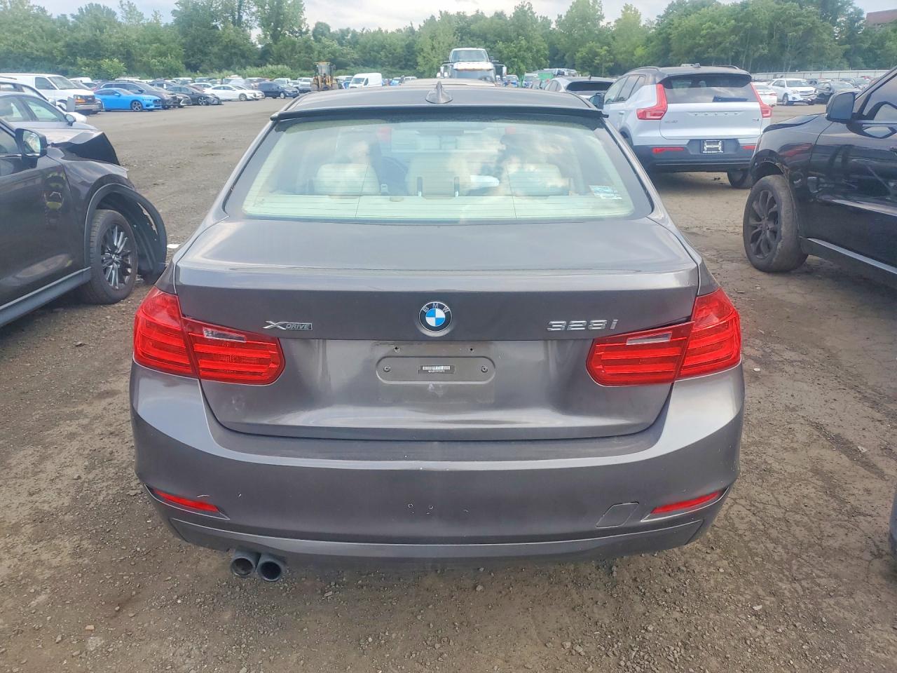 2013 Bmw 328 Xi Sulev Gray vin: WBA3B5C55DF594192