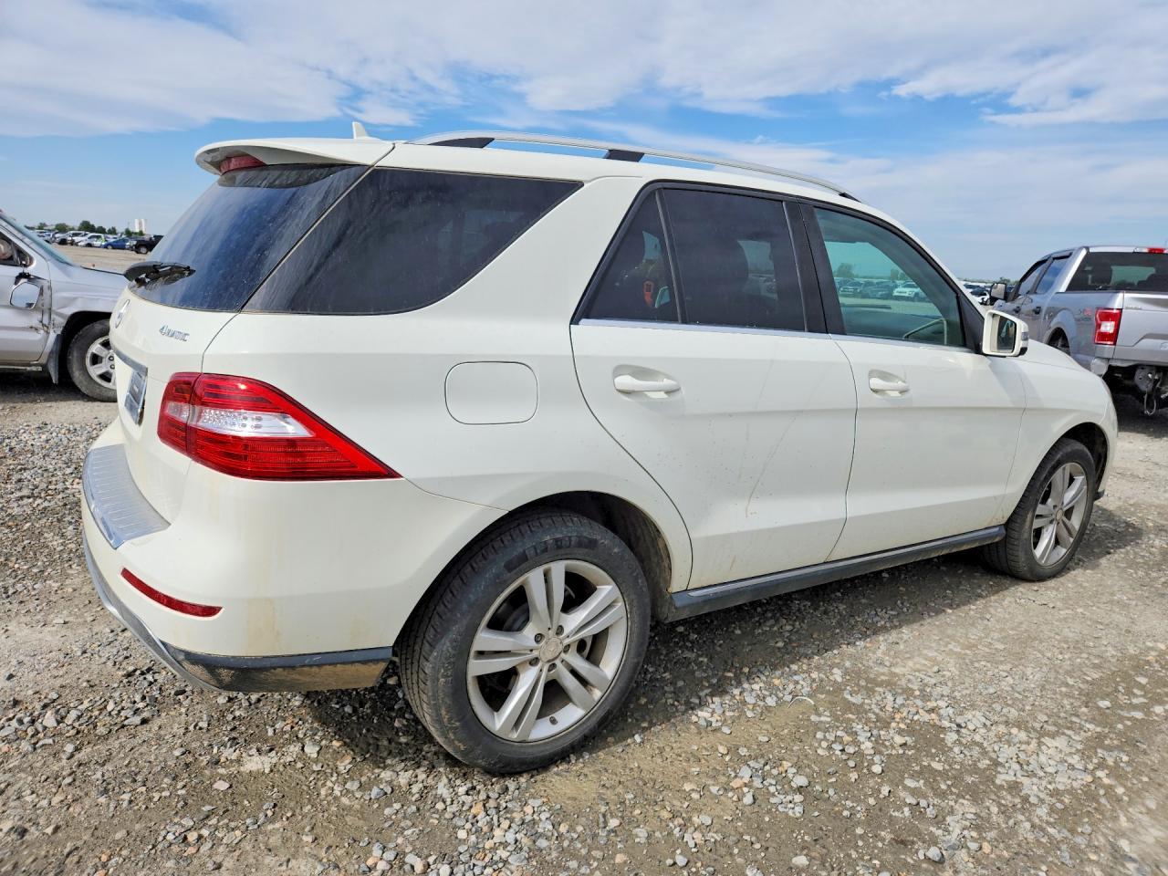 2013 Mercedes-benz Ml 350 4matic White vin: 4JGDA5HB5DA249441