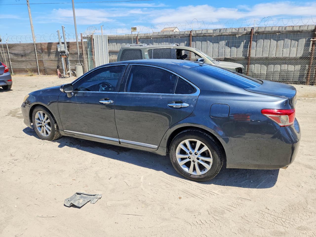2010 Lexus Es 350 Gray vin: JTHBK1EG7A2378979