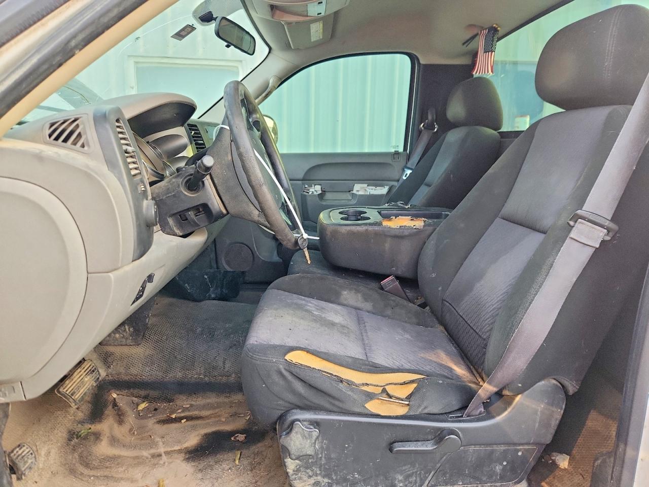 2013 Chevrolet Silverado C2500 Heavy Duty White vin: 1GC0CVCG5DF175067
