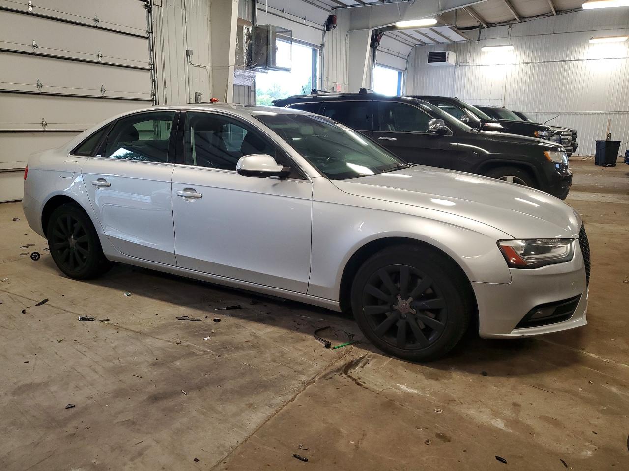 2013 Audi A4 Premium Silver vin: WAUBFAFLXDN011768