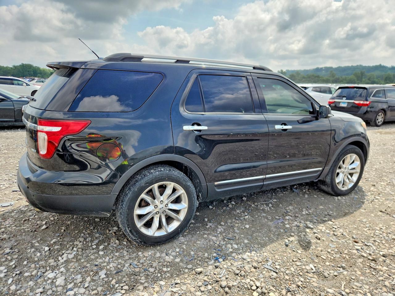 2015 Ford Explorer Limited Черный vin: 1FM5K8F83FGB56881