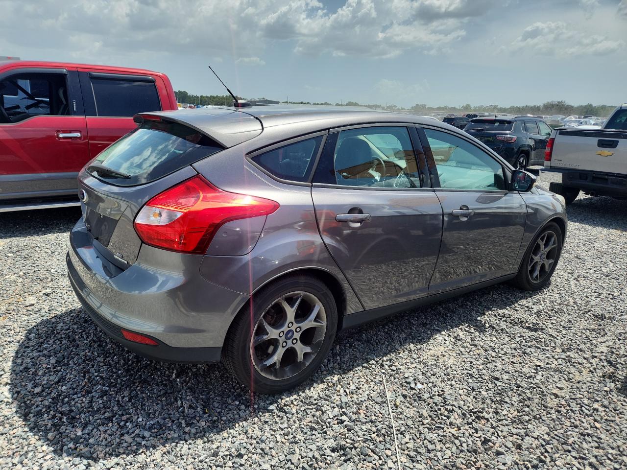 2014 Ford Focus Se Gray vin: 1FADP3K27EL280167