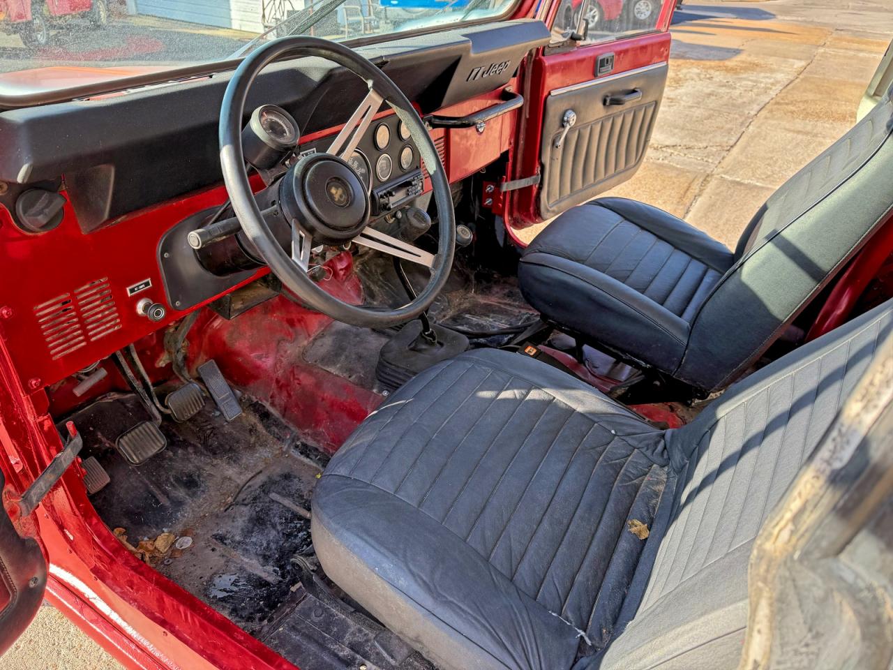 1985 Jeep Jeep Cj7 Red vin: 1JCCF87A1FT034351