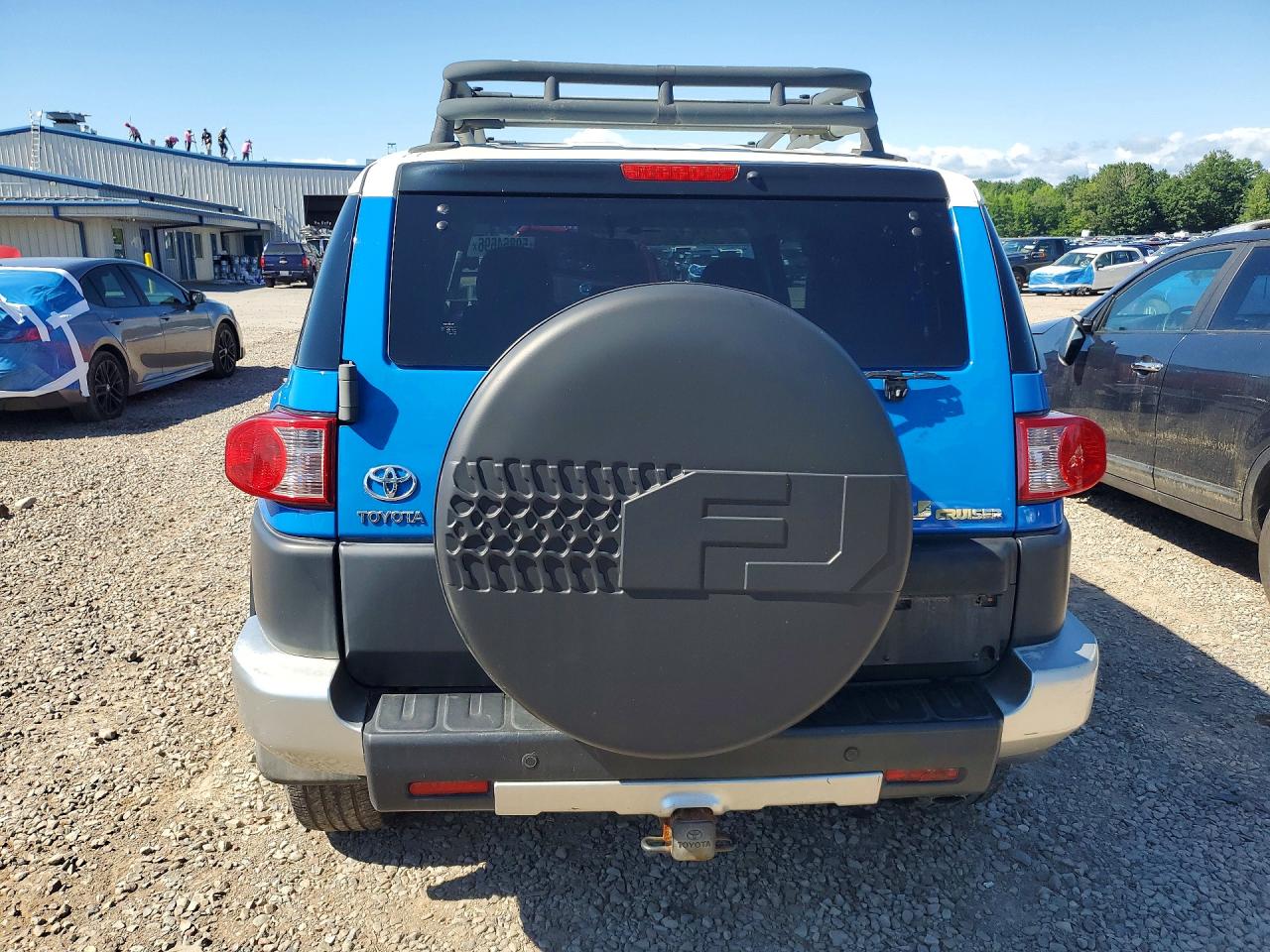 2007 Toyota Fj Cruiser Base Blue vin: JTEBU11F070018879