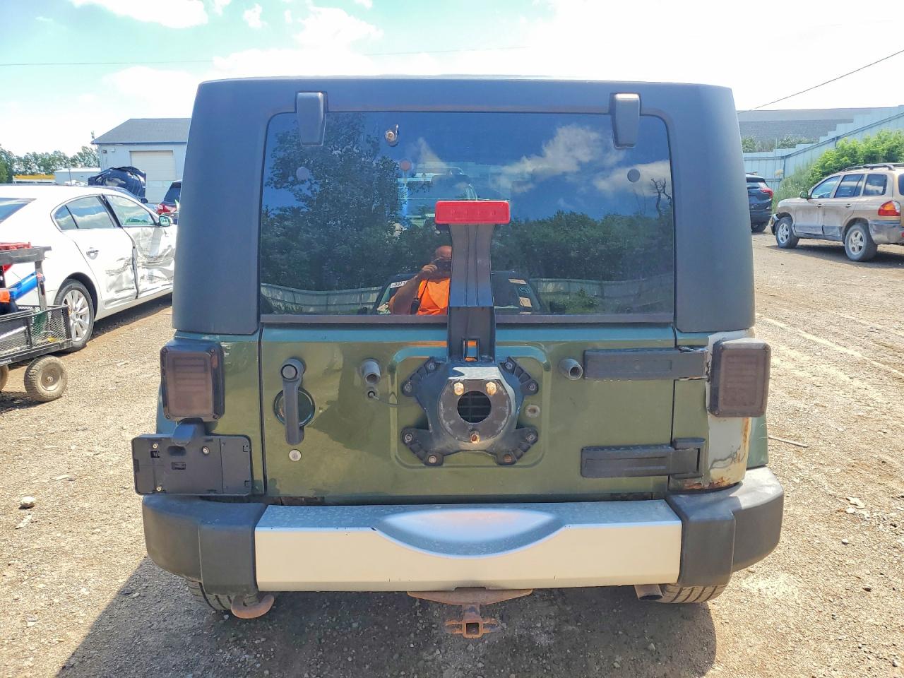 2009 Jeep Wrangler Unlimited Sahara Green vin: 1J4GA59159L733168