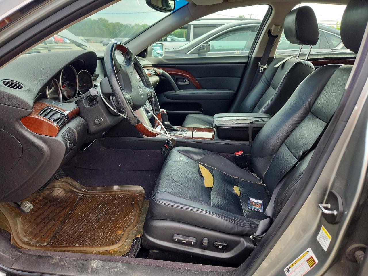 2010 Acura Rl Silver vin: JH4KB2F67AC001722