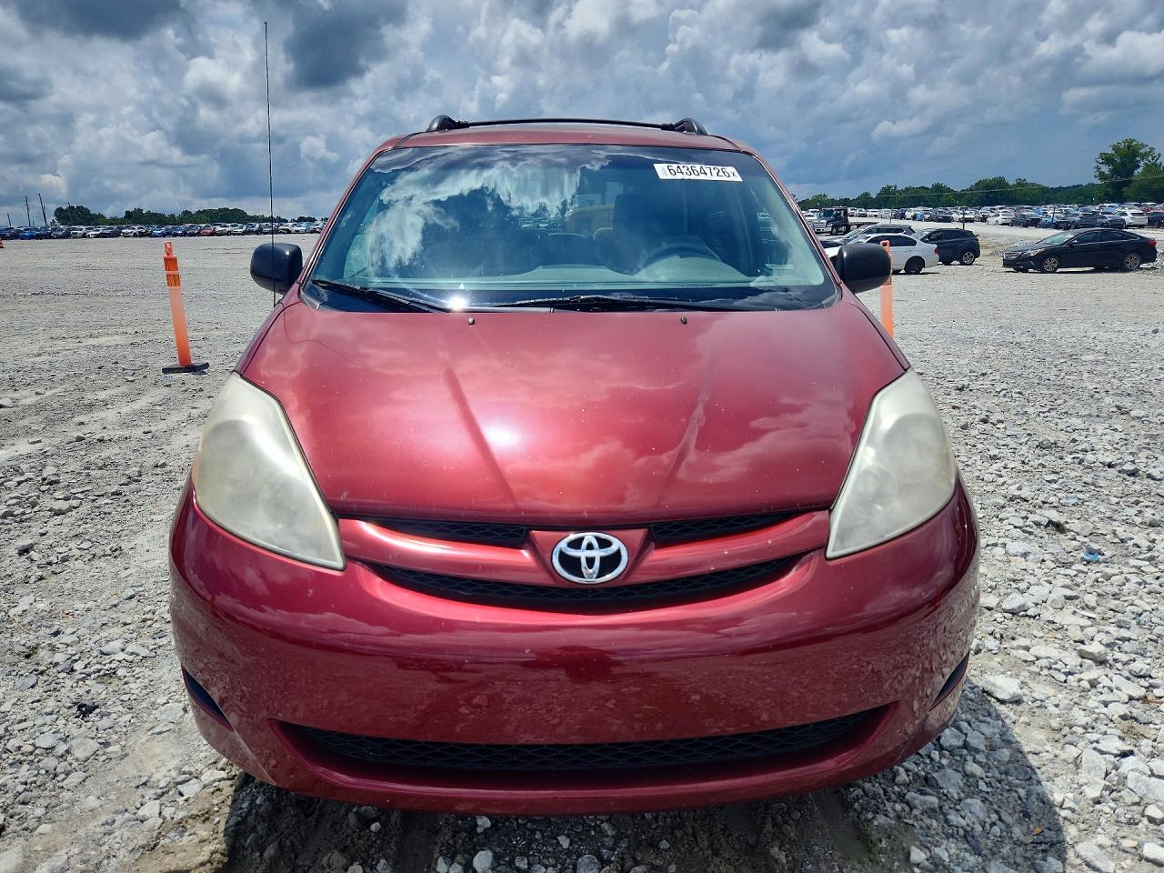 2010 Toyota Sienna Le 7-passenger Burgundy vin: 5TDKK4CC3AS341570