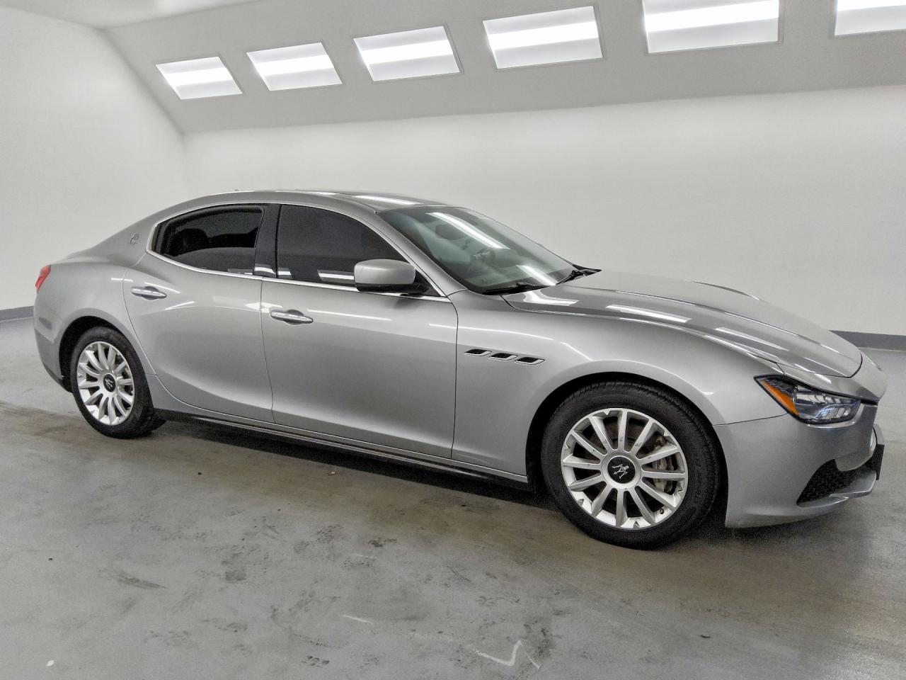 2014 Maserati Ghibli Silver vin: ZAM57XSA5E1091487