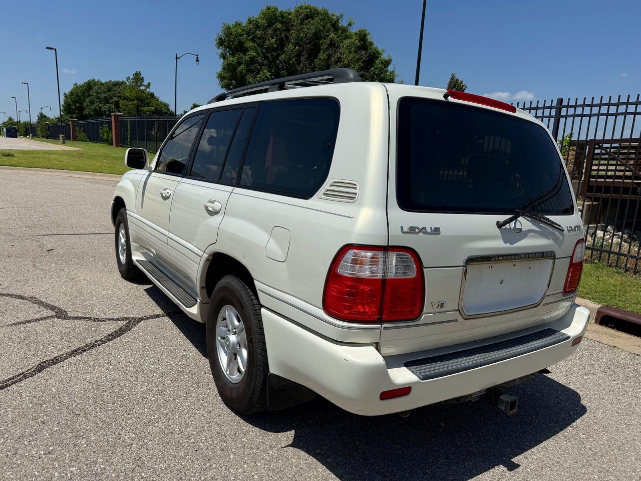 1998 Lexus Lx 470 White vin: JT6HT00W9W0023792