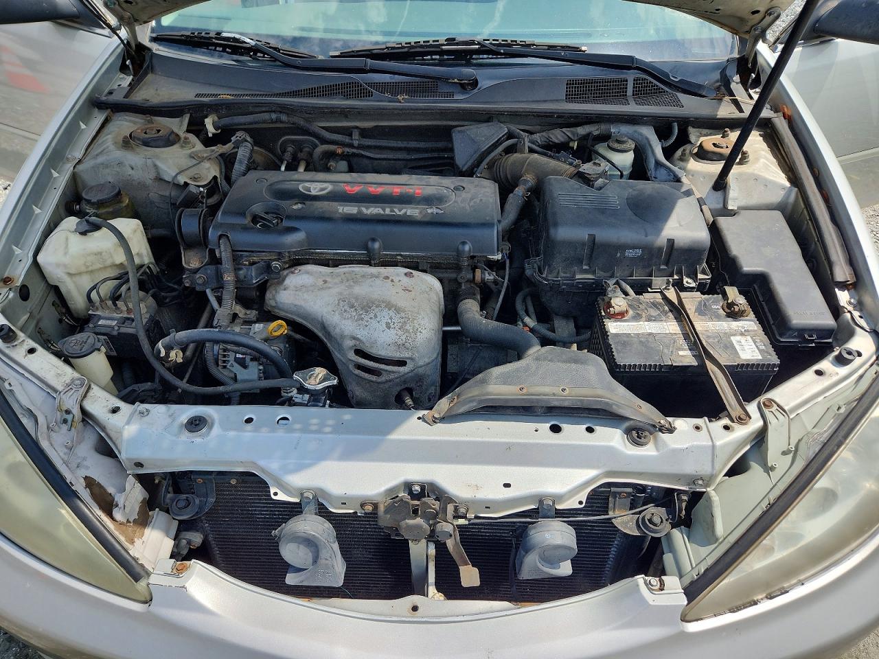 2005 Toyota Camry Standard Silver vin: 4T1BE32K85U568129