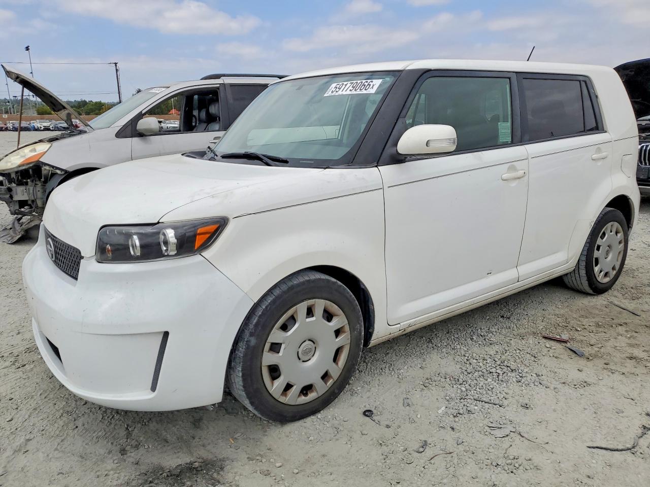 2009 Toyota Scion Xb White vin: JTLKE50E491077677