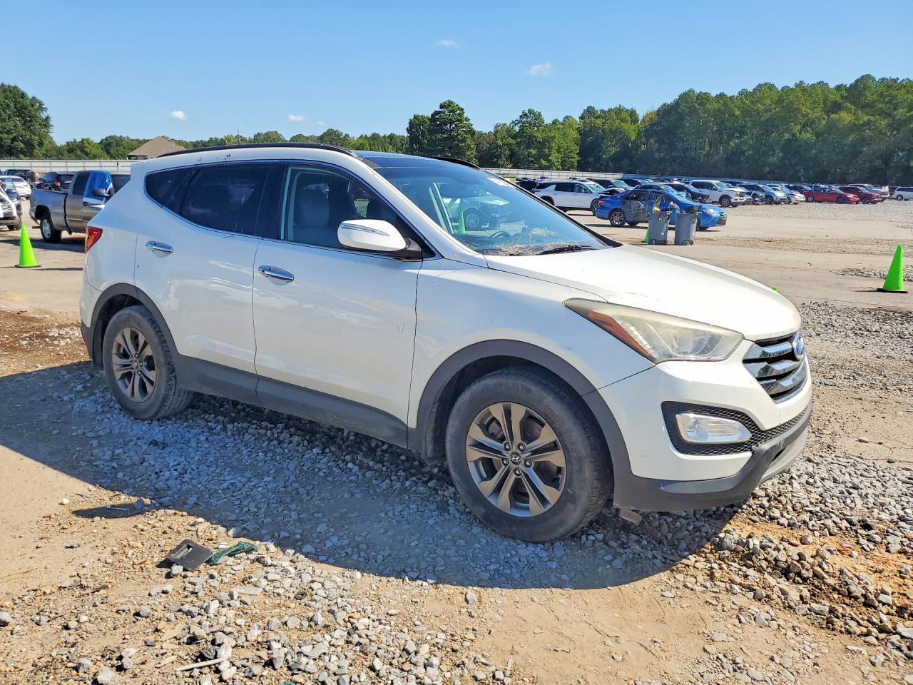 2014 Hyundai Santa Fe Sport 2.4l White vin: 5XYZU3LB6EG186543