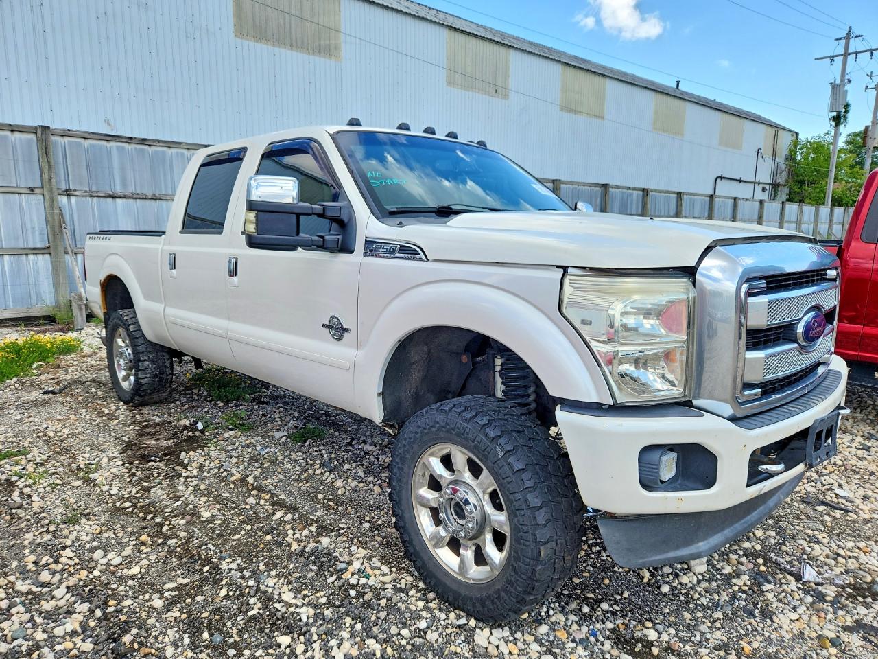 2013 Ford F250 Super Duty White vin: 1FT7W2BT2DEB07818