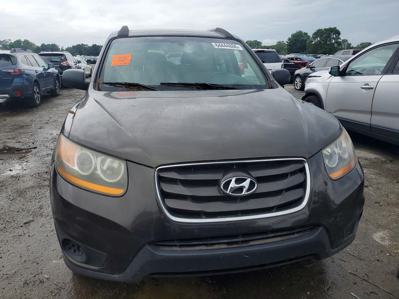 2011 Hyundai Santa Fe Gls Brown vin: 5XYZGDAB9BG081605