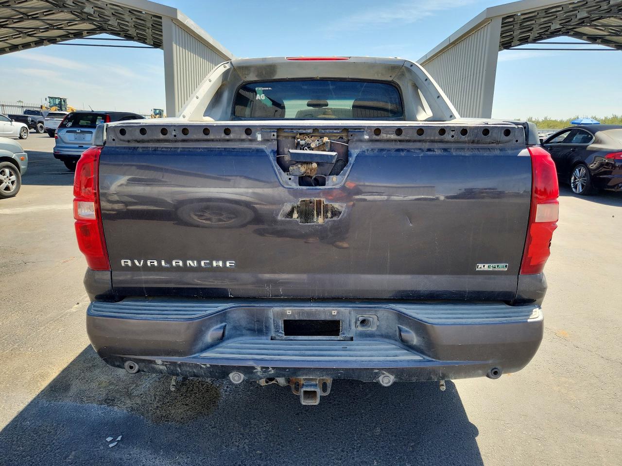 2010 Chevrolet Avalanche Ltz Charcoal vin: 3GNVKGE01AG188615