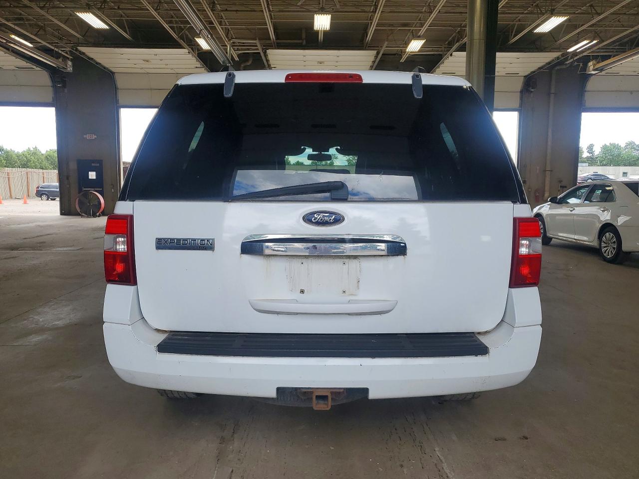 2009 Ford Expedition Xlt White vin: 1FMFU16529EA71087