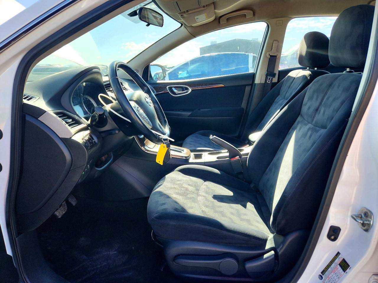 2013 Nissan Sentra S White vin: 3N1AB7AP9DL618061