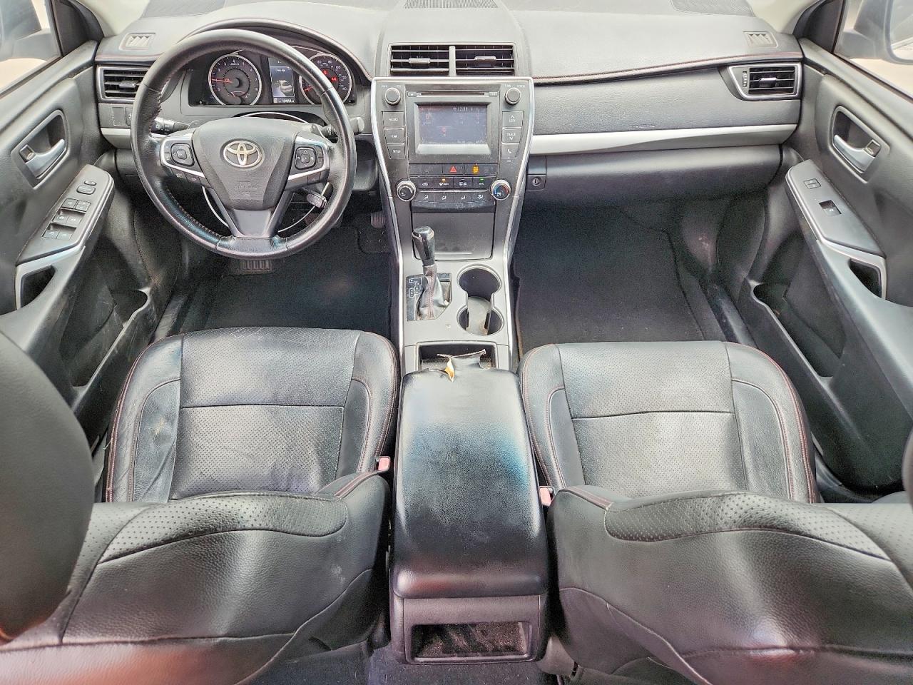 2015 Toyota Camry Se White vin: 4T1BF1FK6FU006811