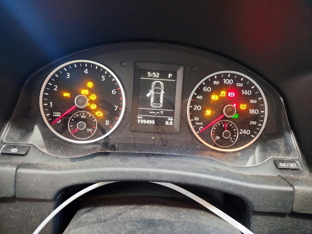 2011 Volkswagen Tiguan S Silver vin: WVGBV7AX4BW538730