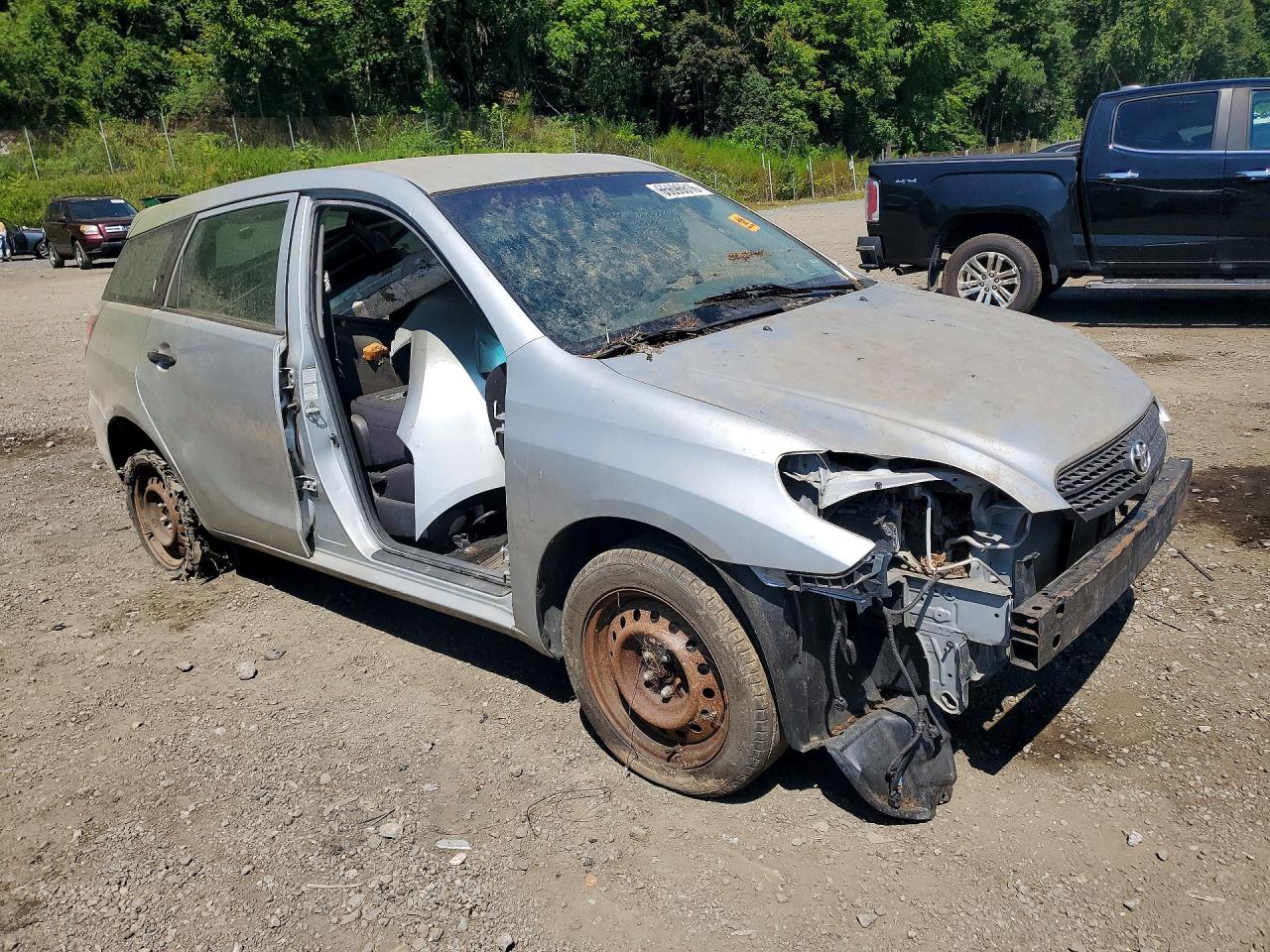 2005 Toyota Matrix Base Silver vin: 2T1LR32E35C470243