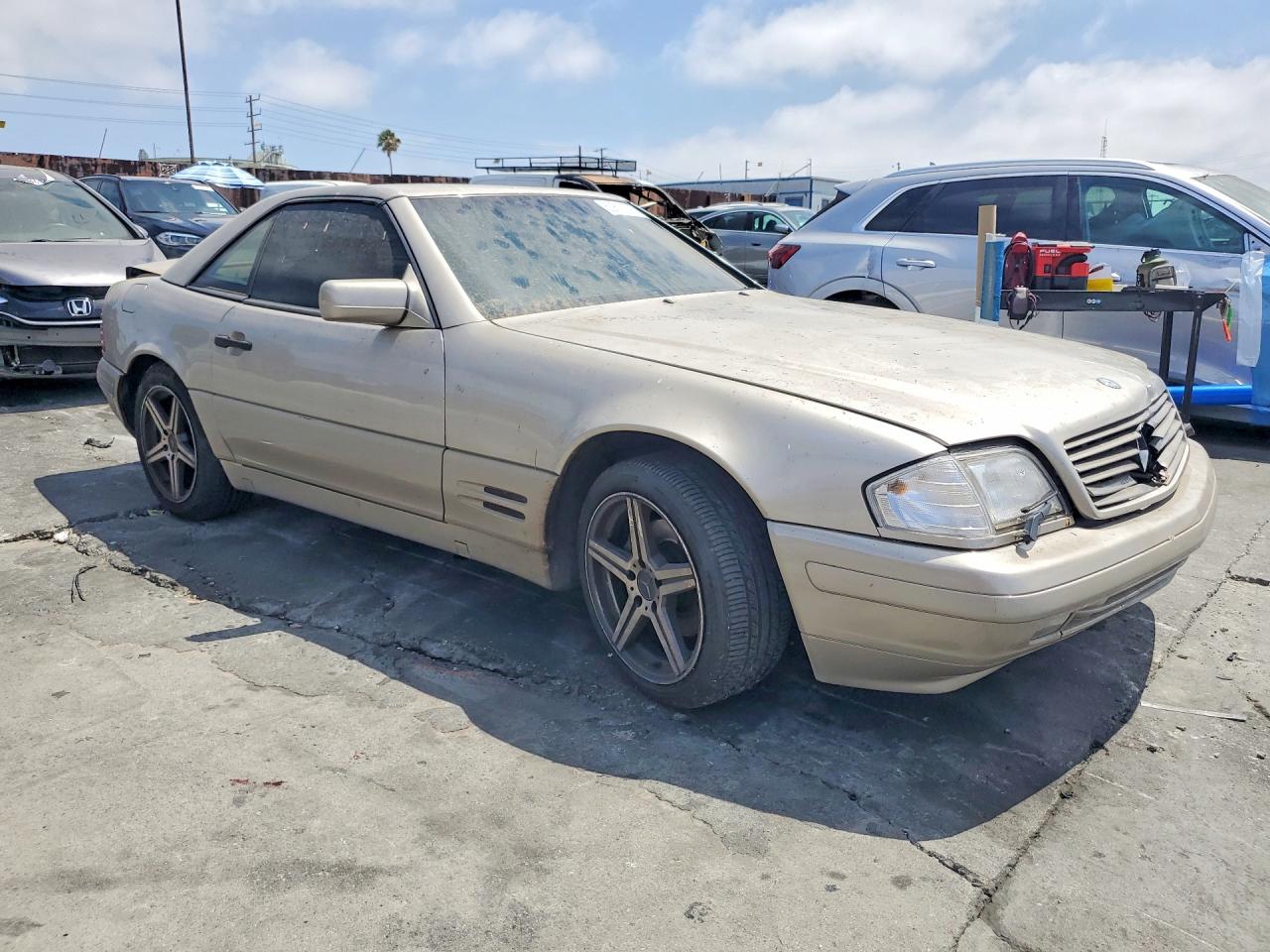 1997 Mercedes-benz Sl 500 Gold vin: WDBFA67F0VF151038