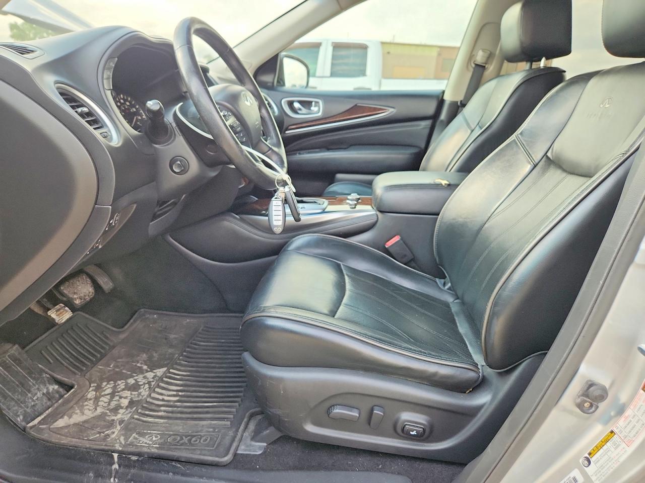 2013 Infiniti Jx35 Base Silver vin: 5N1AL0MM4DC300391